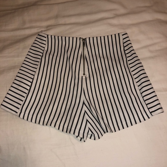LF black and white striped skort - Picture 5 of 5
